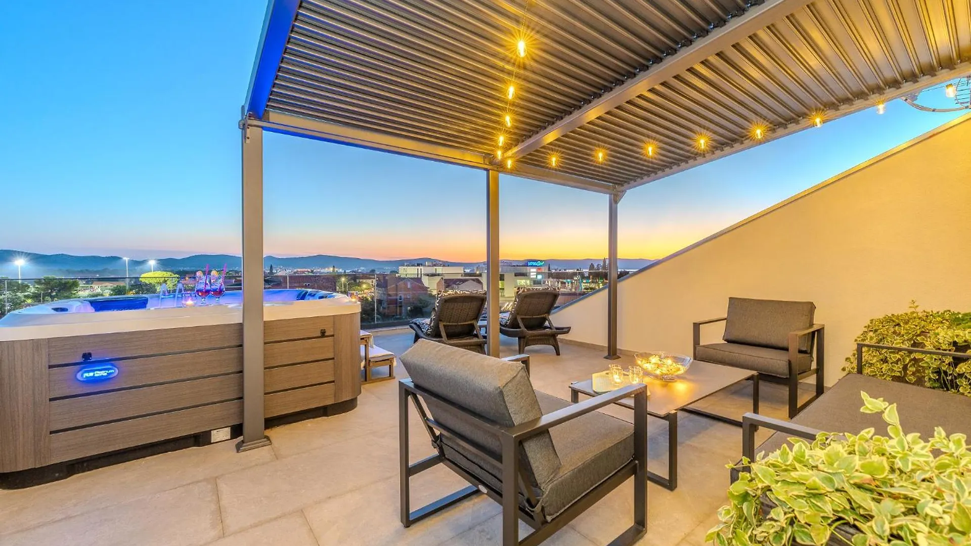 Апартаменты Biograd Sunset Penthouse With Spectactular View And Jacuzzi Биоград-на-Мору Хорватия