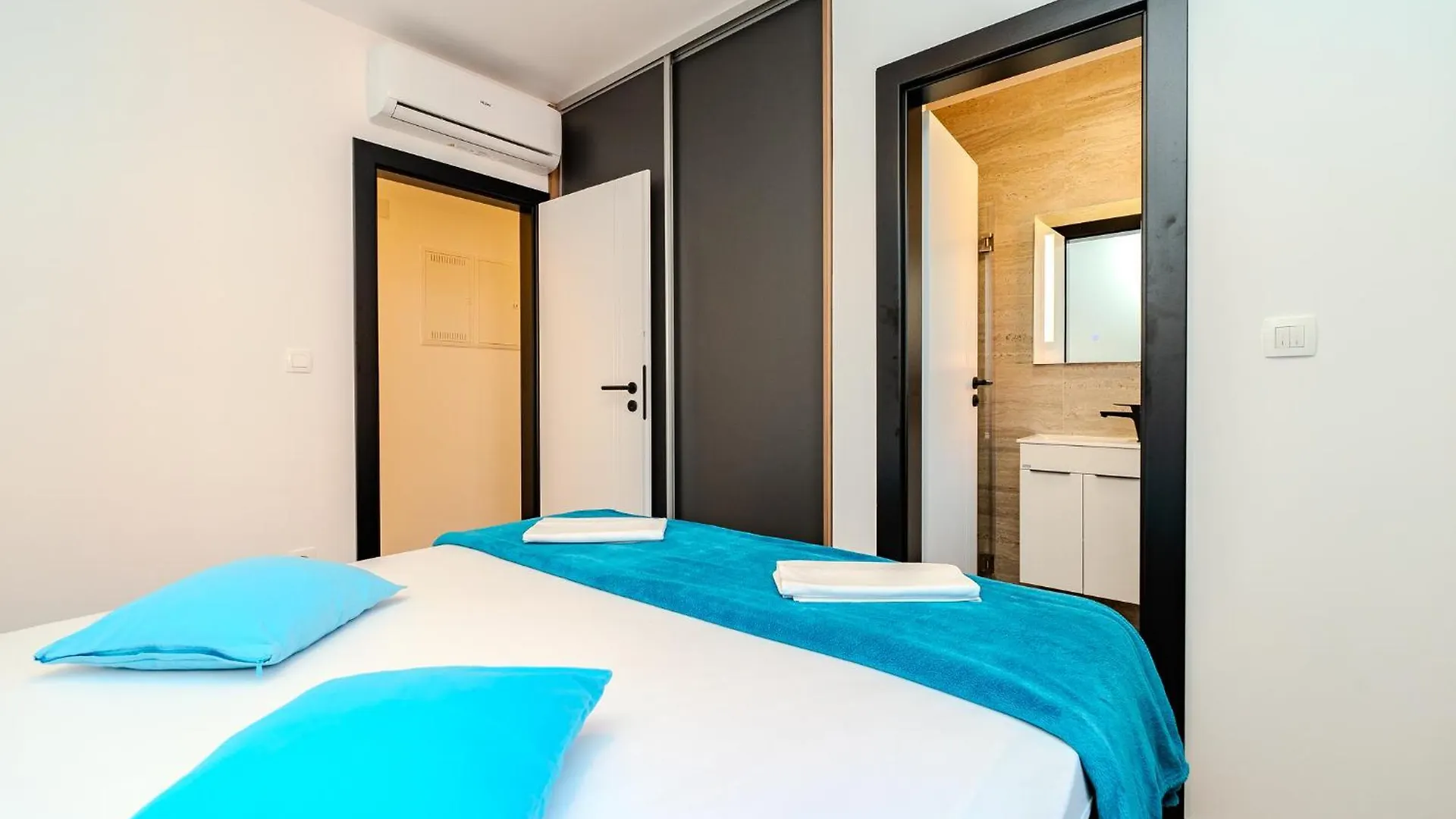 Апартаменты Biograd Sunset Penthouse With Spectactular View And Jacuzzi Биоград-на-Мору